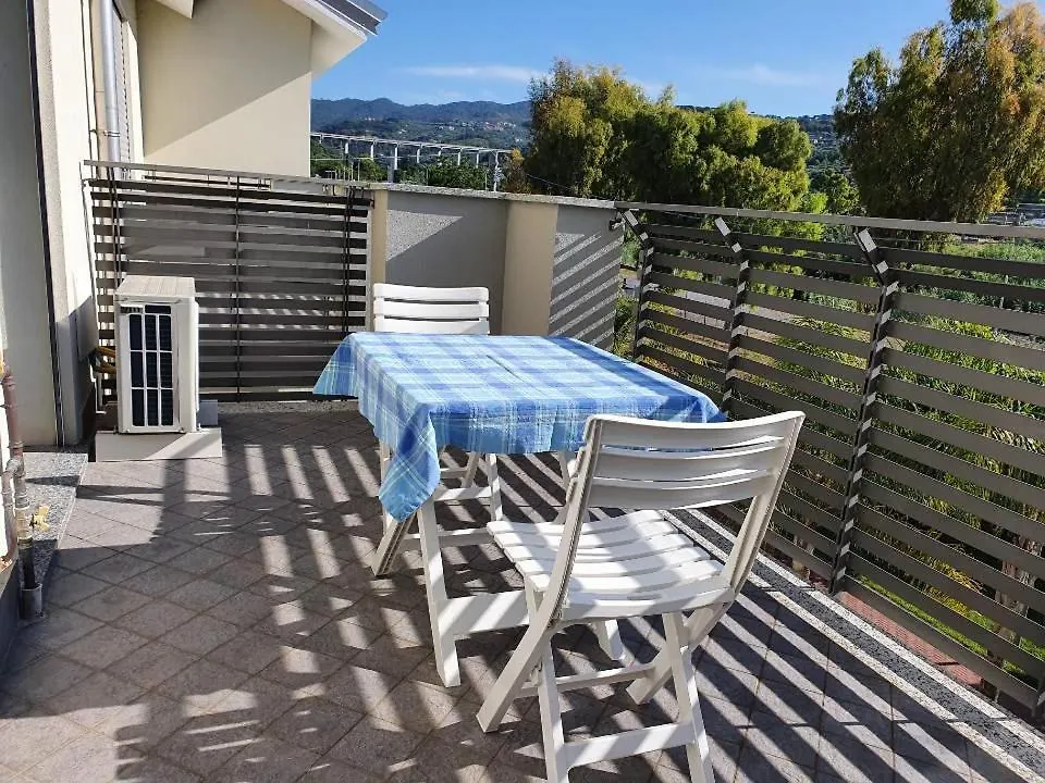 Casa Di Clara Apartment San Bartolomeo Al Mare Italy